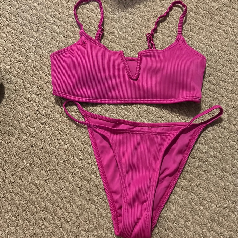 LaLa swim! Swim set! Such a cute color perfect for summer!